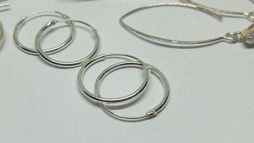 OH YEAH !! A JOBLOT OF 5 STERLING SILVER PAIRS OF EARRINGS IN GREAT CONDITION !! SEE PICS !! WOW !!