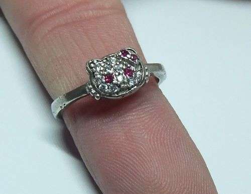 R1 START !! AN EXTREMELY CUTE SOLID STERLING SILVER `HELLO KITTY` MOTIF RING !! FREE COMBINING !!