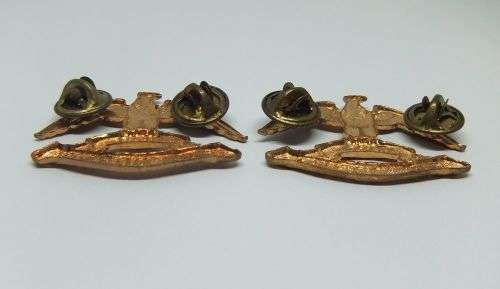 R1 START !!  A PAIR OF VINTAGE SANDF BADGES - REGIMENT WEST RAND !! FREE COMBINING !!