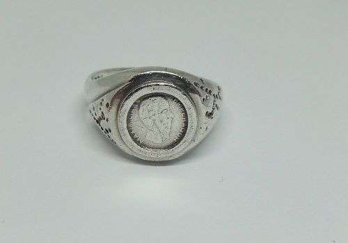 R1 START !! AN AWESOME VINTAGE STYLE SOLID STERLING SILVER COIN RING !! FREE COMBINING !!