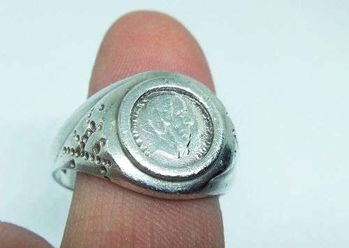 R1 START !! AN AWESOME VINTAGE STYLE SOLID STERLING SILVER COIN RING !! FREE COMBINING !!