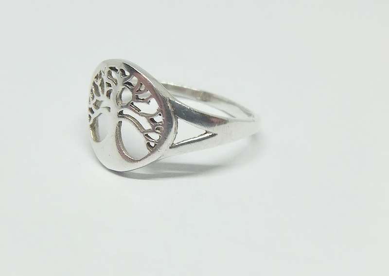 R1 START !! A CHARMING SOLID STERLING SILVER TREE OF LIFE MOTIF RING !! FREE COMBINING !!