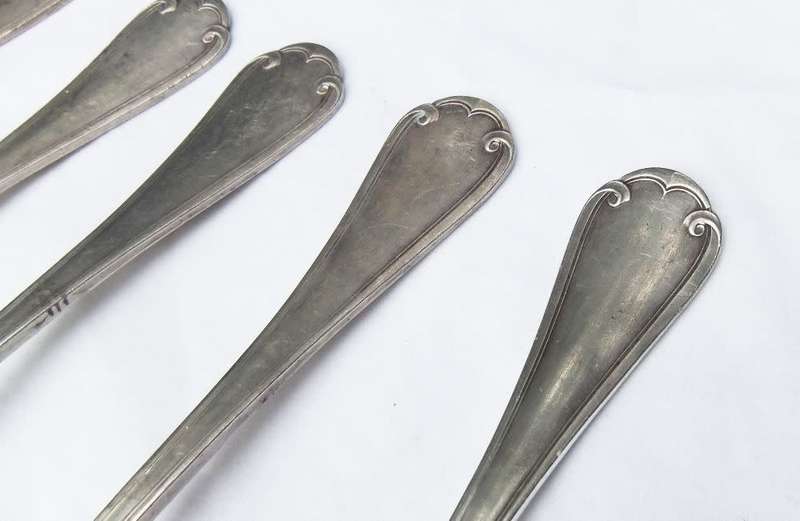 AN AWESOME ANTIQUE SET OF 6 TABLE SPOONS MARKED 84 WITH LION IN CARTOUCHE !! HEAVY GOOD QUALITY !!