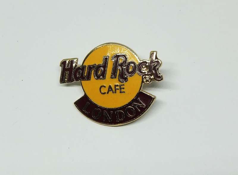 A vintage Hard Roch Cafe ( London ) badge