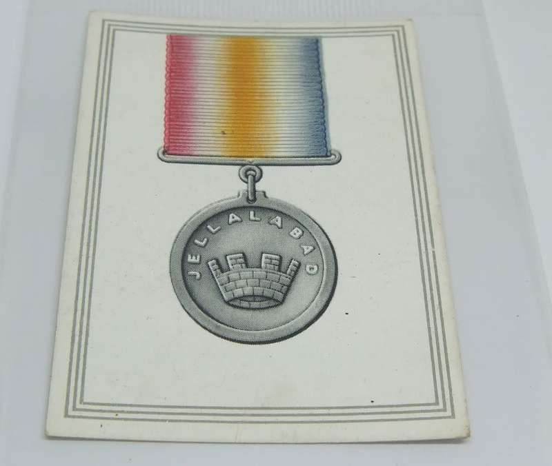 The United Tobacco Company - Vintage collectors cigarette card - Medals & Decorations Series
