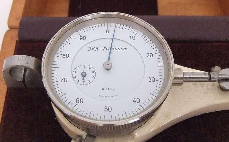 SUPER COOL !! AN OLD WATCHMAKERS JKA FEINTASTER MICROMETER MEASURING TOOL - GERMANY - 0.01 MM