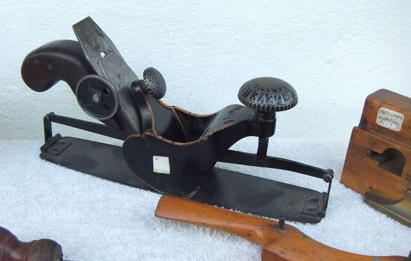 A COLLECTION OF RARE ANTIQUE AND VINTAGE WOODWORKING TOOLS