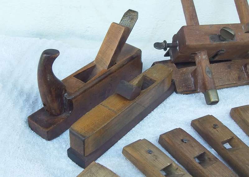 A COLLECTION OF RARE ANTIQUE AND VINTAGE WOODWORKING TOOLS