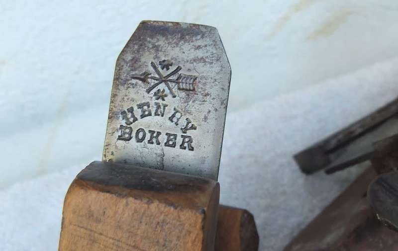 A COLLECTION OF RARE ANTIQUE AND VINTAGE WOODWORKING TOOLS