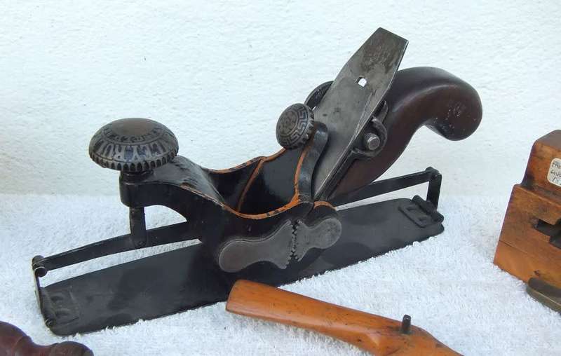 A COLLECTION OF RARE ANTIQUE AND VINTAGE WOODWORKING TOOLS