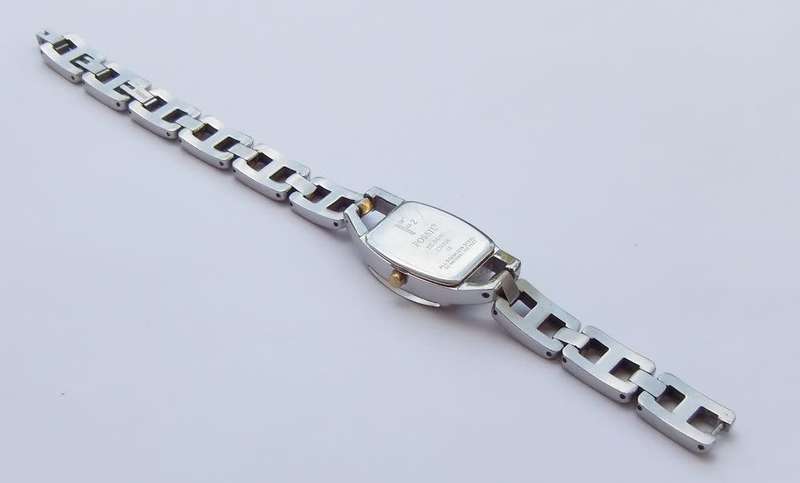 WOW !! A CLASSY GENUINE FOSSIL LADIES WATCH IN EXCELLENT WORKING CONDITION !! BRAND NEW BATTERY !!