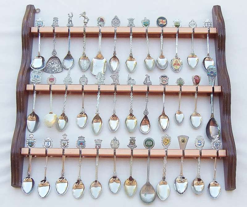 A vintage metal spoon rack with 36 souvenir spoons in great condition # 2