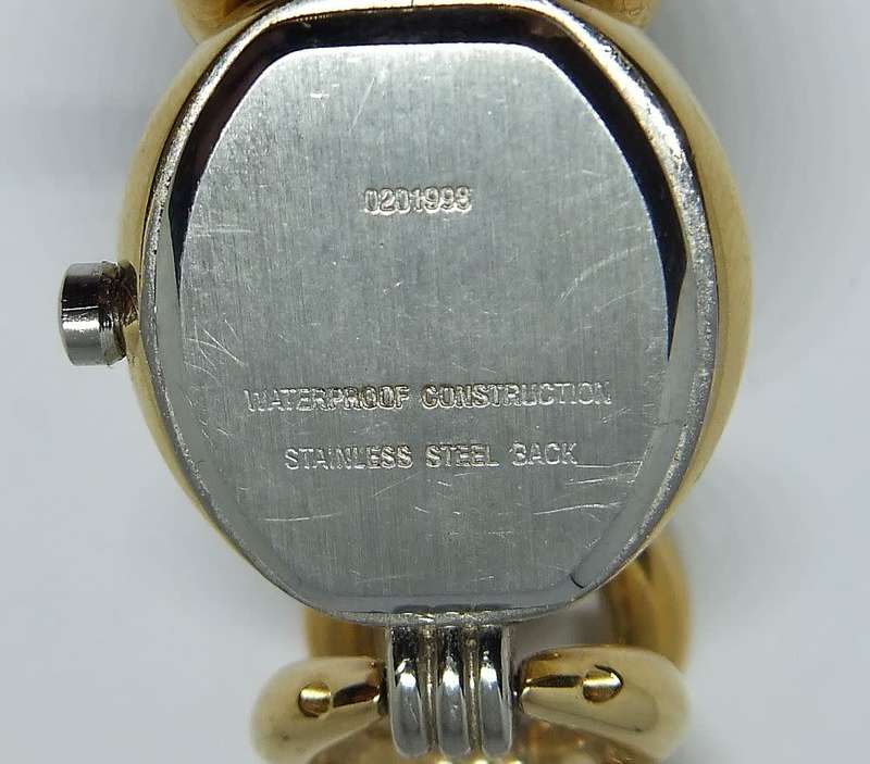 A classy ladies Facet wristwatch in excellent condition - Brand new battery - Working 100%