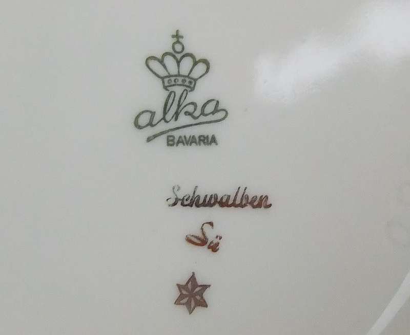 A stunning German porcelain teapot by Alka Bavaria in the Swallows pattern
