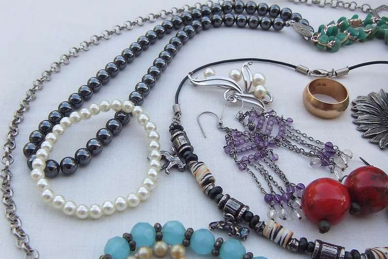 A joblot of vintage jewelry items , accessories and spare parts - Bid for the lot !!