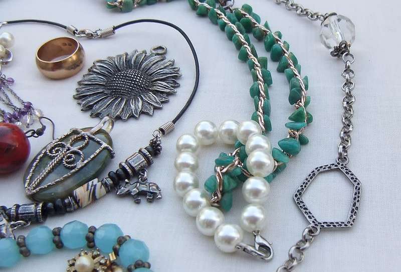 A joblot of vintage jewelry items , accessories and spare parts - Bid for the lot !!