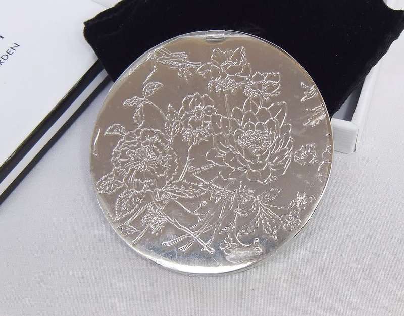 A fabulous new & boxed mirror compact by GUCCI in the ` The Garden ` pattern
