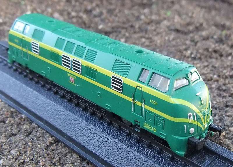 A highly detailed model of the 1966 Class 340 locomotive ( Spain )
