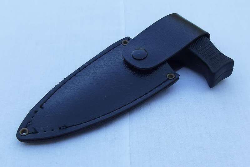 A totally cool D.O.W fist or push dagger - sharp - with sheath / pouch - hardly used