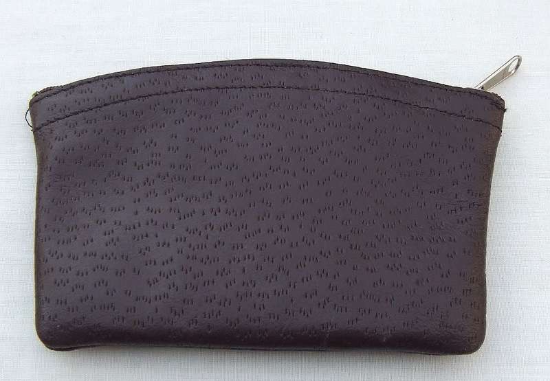Never used !! A vintage genuine leather tobacco pouch / coin purse - New old stock