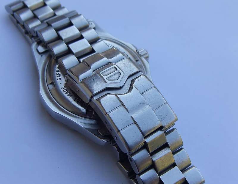 100% ORIGINAL TAG HEUER PROFESSIONAL 2000 MENS SWISS MADE WRISTWATCH IN EXCELLENT CONDITION