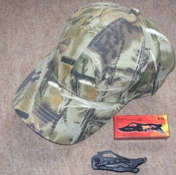 CAP AND KNIFE - POSTAGE R20
