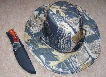 HAT WITH KNIFE AND SHEATH - POSTAGE R20