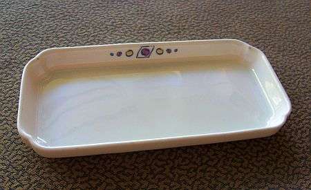 ROYAL DOULTON SNACK DISH - POSTAGE R40