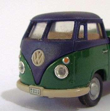 A SMALL DIE CAST MODEL OF A VW COMBI - VERY CUTE !!