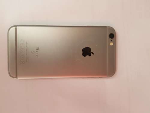 Apple Iphone 6s in Very Condition!