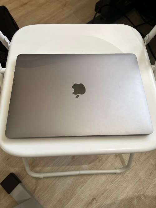 Macbook Pro M1, 512gb SSD, 8GB Ram, Silver