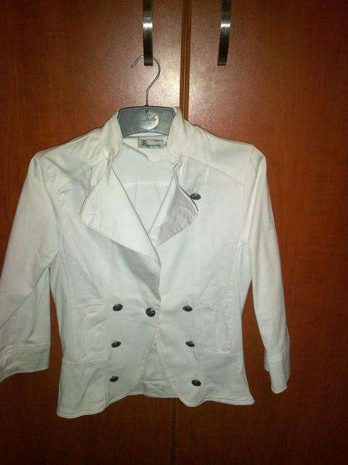 WHITE JACKET SIZE LARGE