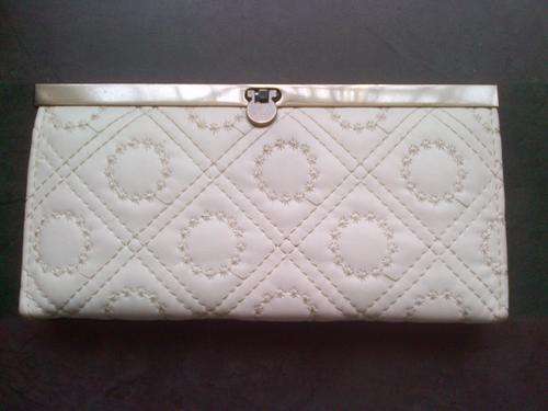 STUNNING WHITE PURSE