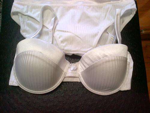 LATE ENTRY!!!! GORGEOUS BRA SET - SIZES 36C/38C