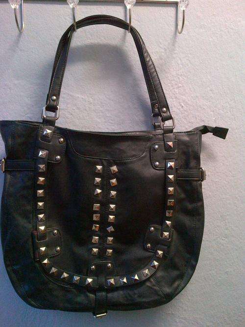 LATE ENTRY!!!!! DEMO CLEARANCE!!!!!! BRAND NEW STUNNING BLACK HANDBAG WITH STUD DETAIL!!!!!