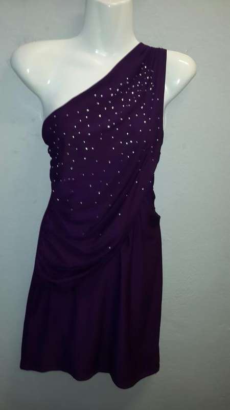 LATE ENTRY!!!! STUNNING PURPLE DRESS - AS NEW!!! WORN ONCE!!! TO FIT SIZE 34 - 36