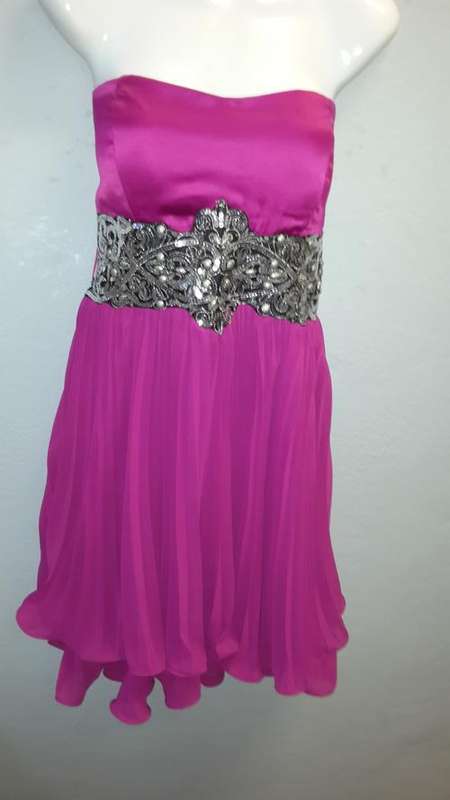LATE ENTRY!!!   GORGEOUS COCKTAIL DRESS FROM OASIS FOSCHINI - SIZE 12