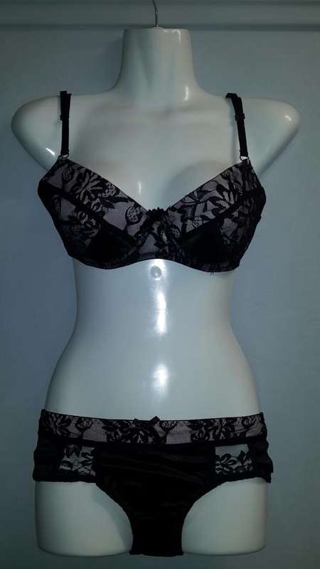 LATE ENTRY!!! NATIVE INTIMATES BRANDED!!!! GORGEOUS BRA SET