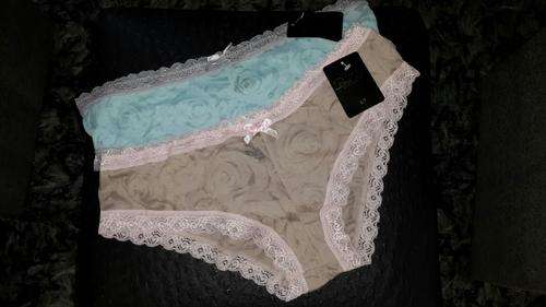 SUPER SOFT & COMFY 2 PACK RENE ROFE PANTIES.  SIZE LARGE