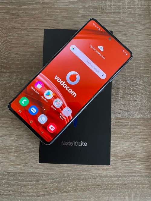SAMSUNG GALAXY NOTE 10 LITE 128GB - AURA GLOW - LIKE NEW - 3 MONTHS WARRANTY