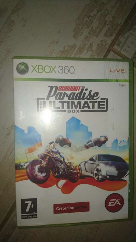BURNOUT PARADISE THE ULTIMATE BOX