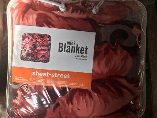 MINK QUEEN SIZE BLANKETS