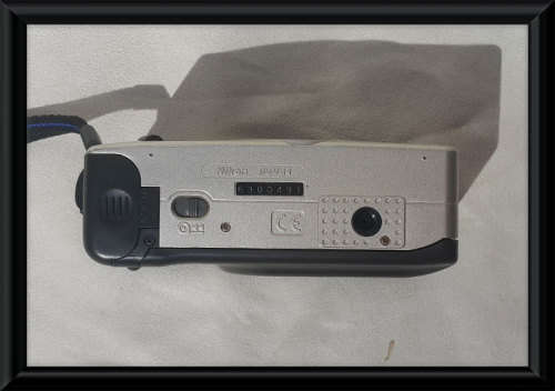 Nikon AF240SV