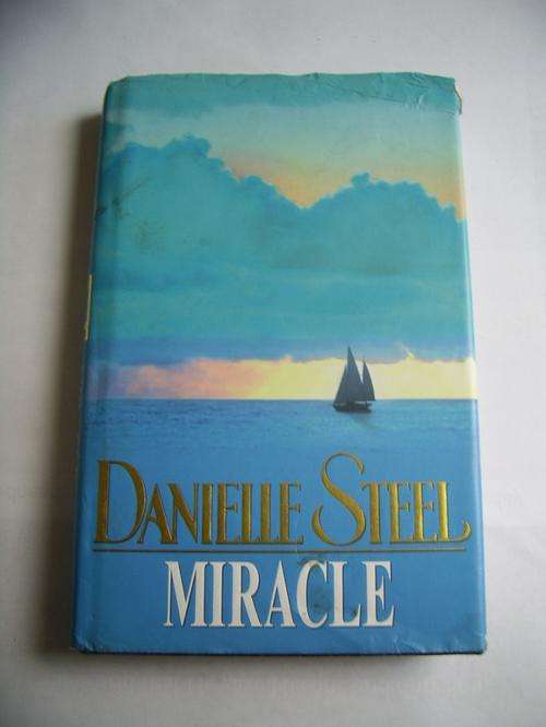MIRACLE BY DANIELLE STEEL (HARDCOVER)