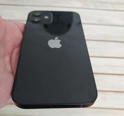 Apple iPhone 12 64GB Black