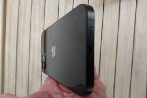 Apple iPhone 12 64GB Black