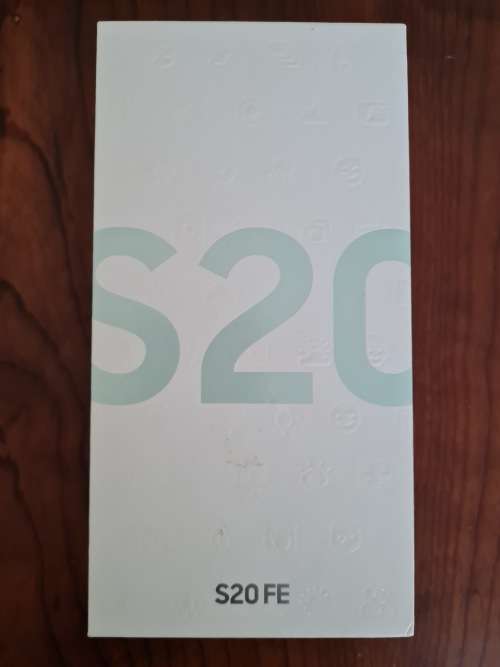 Samsung S20FE 128GB Bundle
