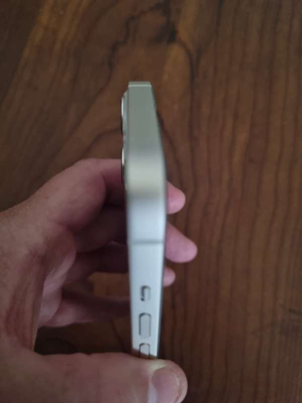 iPhone 13 - 128GB - White