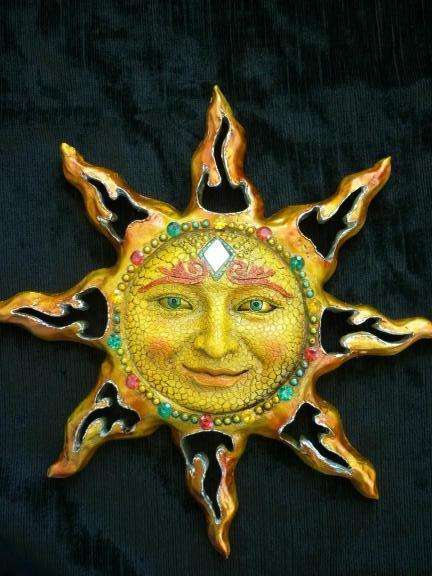 BEAUTIFUL MOSIAC EFFECT SUN WALL PLAQUE HOME OR GARDEN!