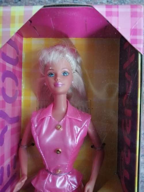 Barbie Make a Valentine 1998